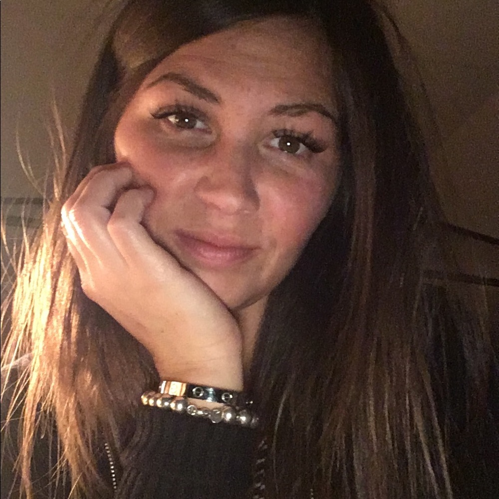 Meet your Posher, Kelli